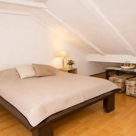 Сasa de vacaciones For 6 People Mrze Yno *